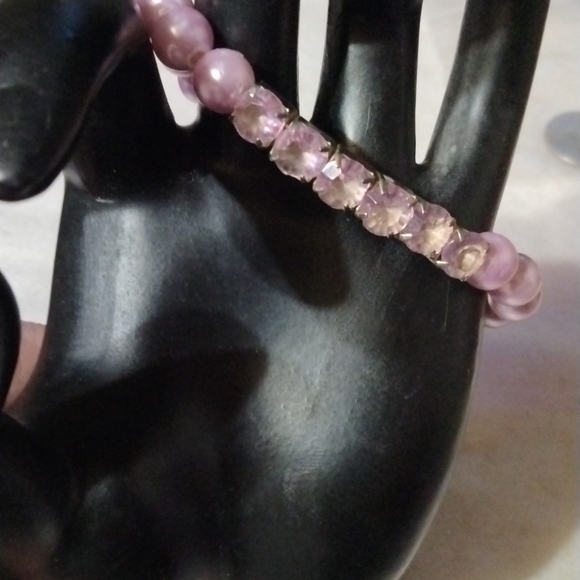 Girls lavender purple bracelet stretch NWT (sku 681) - Picture 3 of 7